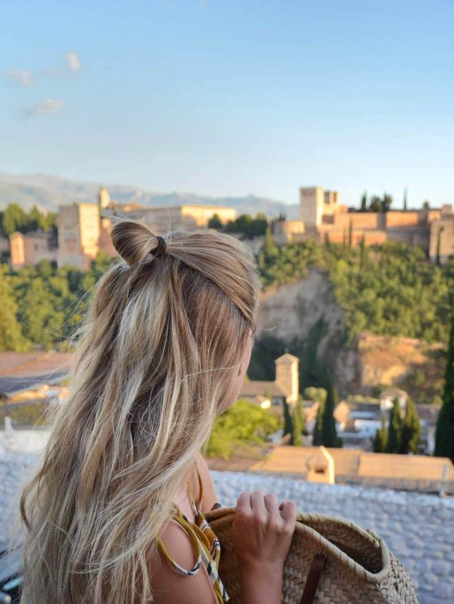 Granada arabikapunginosa maisema